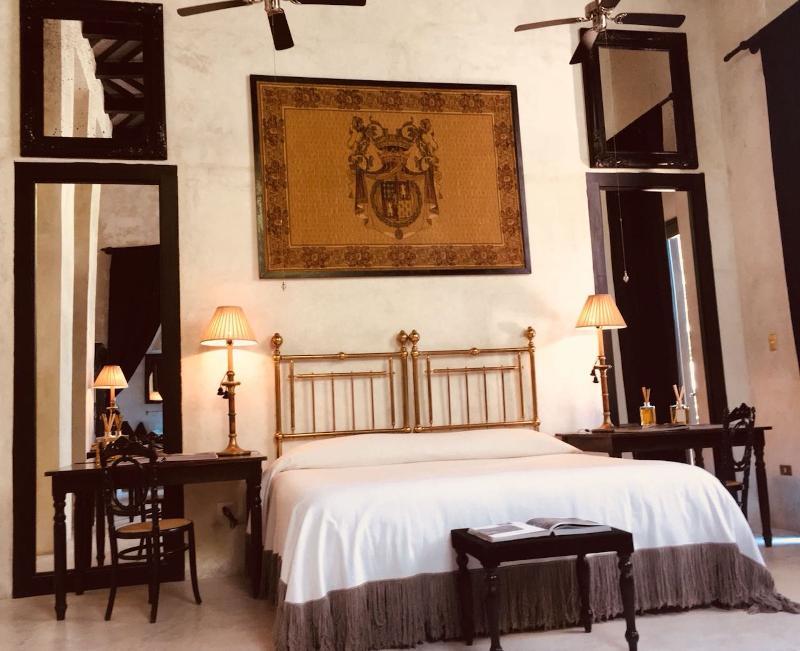 Coqui Coqui Meson De Malleville - Valladolid Valladolid  Dış mekan fotoğraf